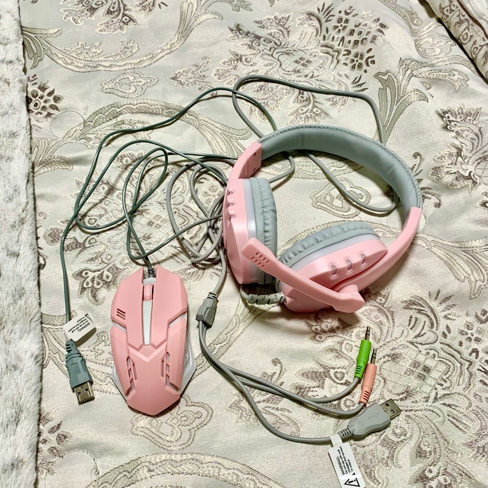 Headset and mouse gaming set!